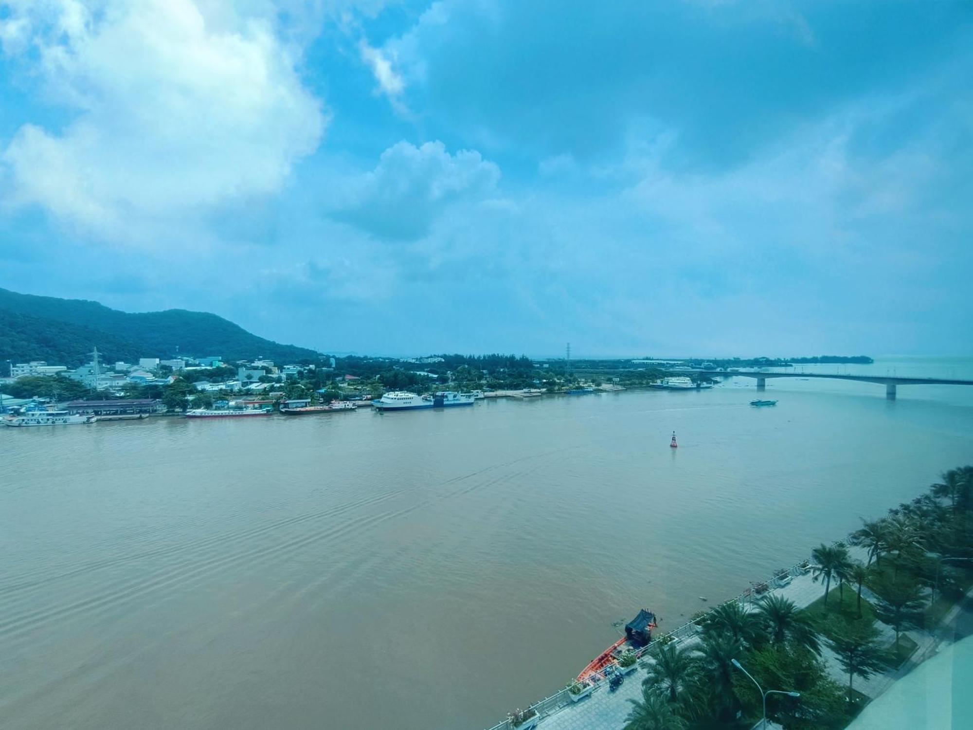 River Hotel Ha Tien Εξωτερικό φωτογραφία